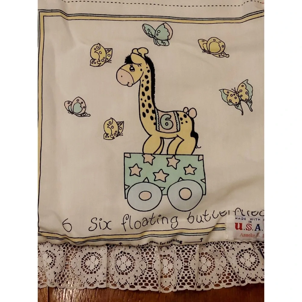 Precious Moments Baby Quilt Blanket Lace Trim USA 42x32